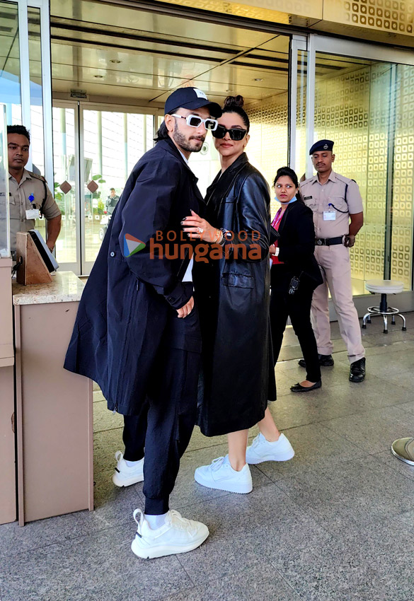 photos ranveer singh deepika padukone saiee manjrekar snapped at the airport 2