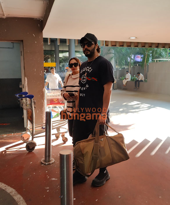 photos ranveer singh deepika padukone and others snapped at the airport 889900 7