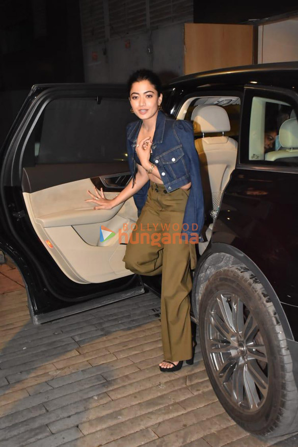 photos rashmika mandanna snapped in bandra 2