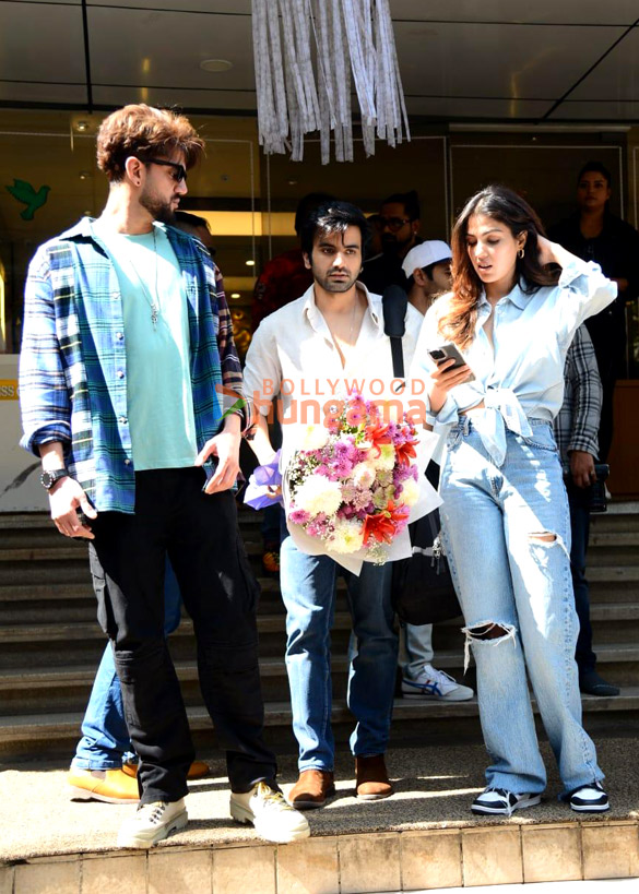 photos rhea chakraborty zaheer iqbal and pulkit samrat snapped in andheri 4