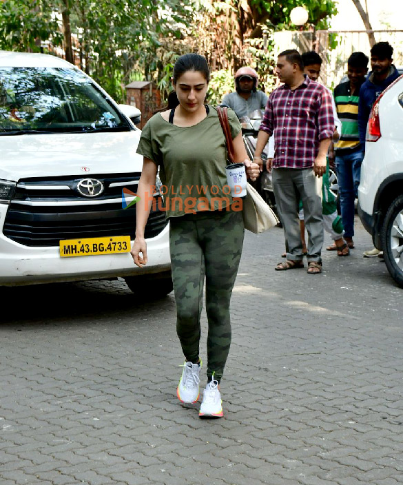 photos sara ali khan spotted outside the gymslow hai 3