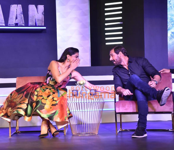 photos shah rukh khan deepika padukone john abraham and the team attend the press conference and success celebration of pathaan more 3