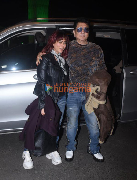 photos sonu sood sajid nadiadwala and wardha khan snapped at the airport 005 2