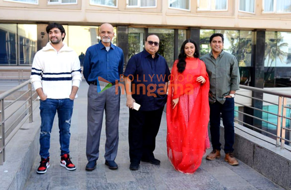 photos tanisha santoshi anuj saini and others promote gandhi godse ek yudh at novotel juhu 3