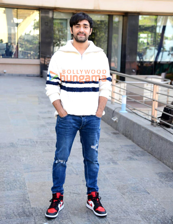 photos tanisha santoshi and anuj saini snapped promoting their film gandhi godse ek yudh at novotel juhu 3