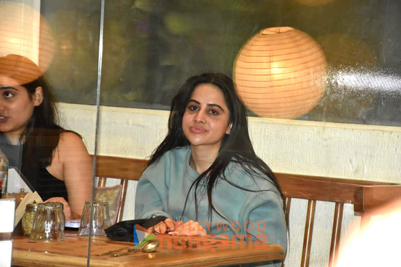photos uorfi javed snapped at farmers cafe in bandra 1