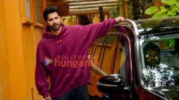 Photos: Varun Dhawan snapped outside a dance class in Juhu