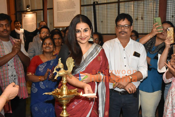photos vidya balan inaugurates tarasha artisan direct the mumbai edition a constellation of art 5