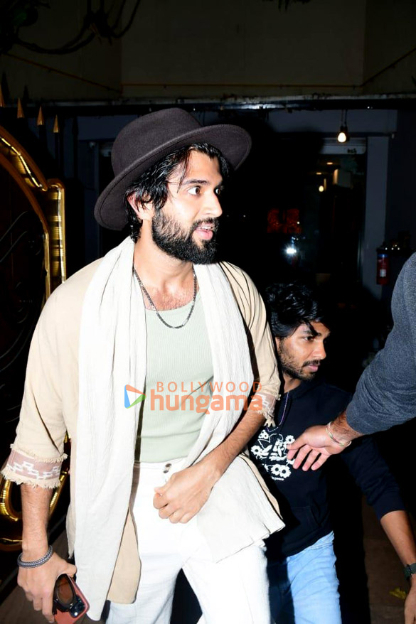 photos vijay deverakonda snapped at a spa in juhu 2