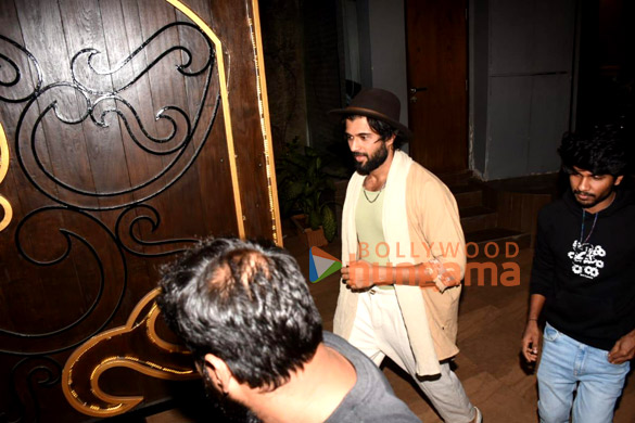 photos vijay deverakonda snapped at a spa in juhu 4