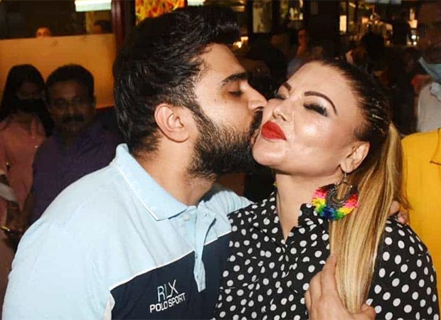 Rakhi Sawant and Adil Khan secretly get married; the couple poses with a marriage certificate