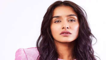 Shraddha Kapoor opts for vegan street style; looks gorgeous in super comfy outfit 