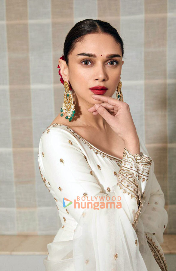 Aditi Rao Hydari Photos, Images, HD Wallpapers, Aditi Rao Hydari HD ...