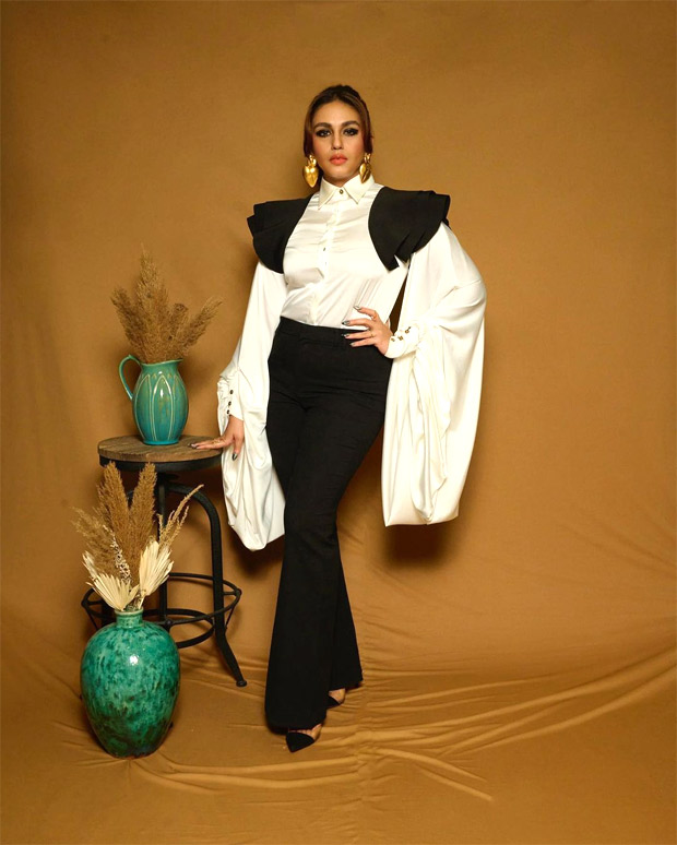 Follow in Huma Qureshi's footsteps to instantly glam up a timeless monochromatic ensemble 