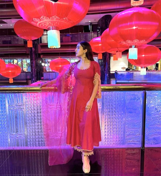 From Kurta set to hot pants, Sara Ali Khan's vacation wardrobe for Sydney is easy, stylish, and approachable