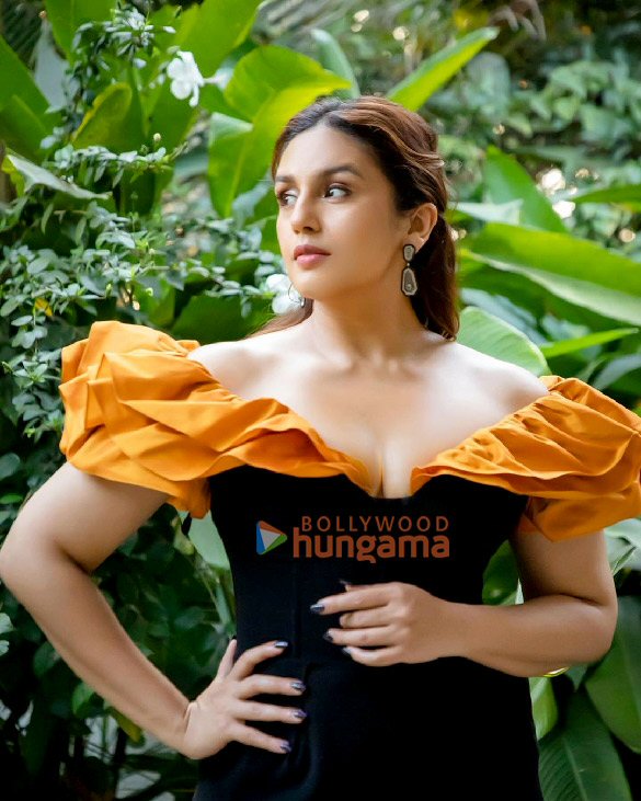 huma qureshi 2 125