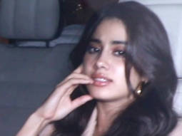 Janhvi Kapoor is all smiles as she gets clicked by paps