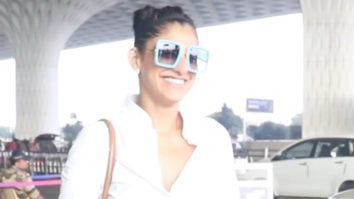 Kubbra Sait’s fun banter with paps at the airport