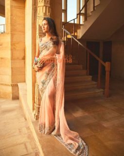 Mira Kapoor