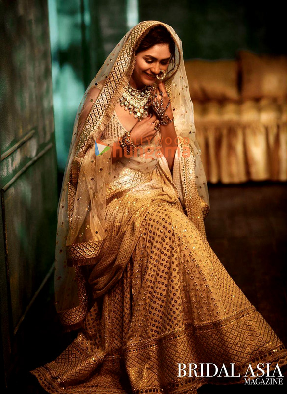 mrunal thakur 3 85