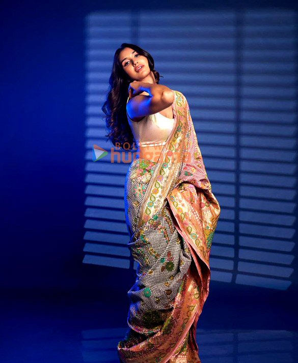 nikita dutta 3 32