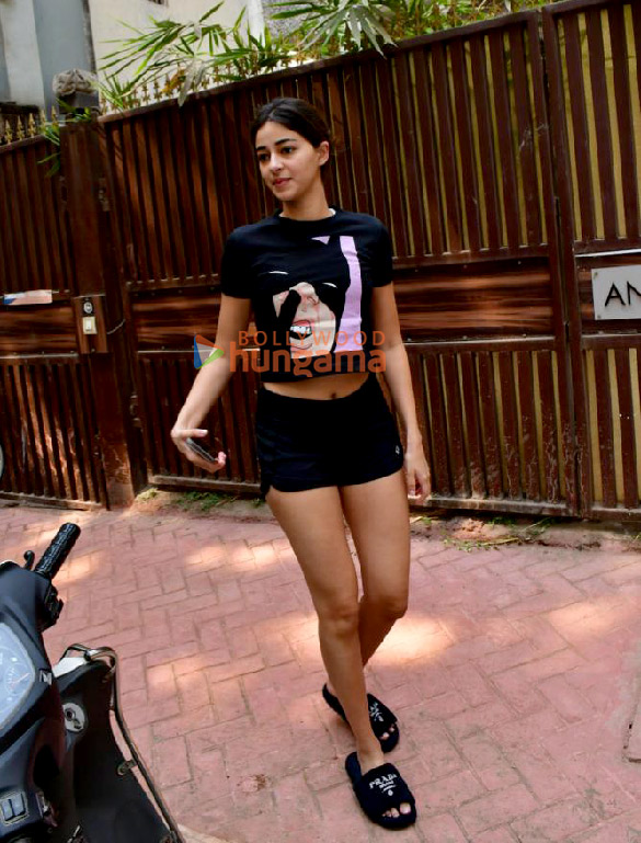 photos ananya panday spotted at anshuka yoga in bandra 3 28