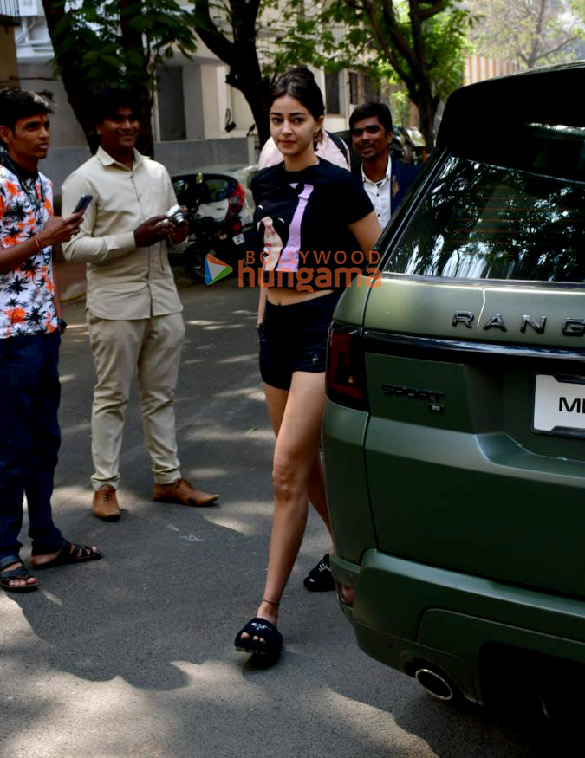 photos ananya panday spotted at anshuka yoga in bandra 4 26