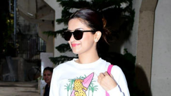 Photos: Avneet Kaur snapped at a salon in Juhu