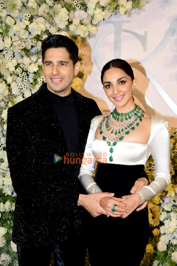 photos celebs attend sidharth malhotra and kiara advanis wedding reception 12