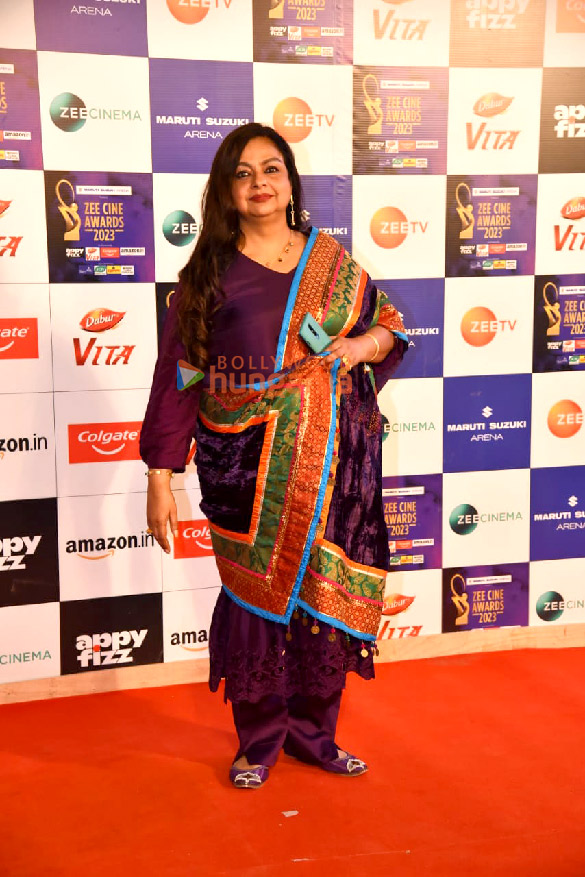 photos celebs grace zee cinema awards 2023 28