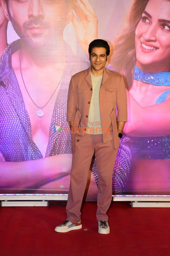 photos celebs grace the premiere of shehzada in juhu 998 12