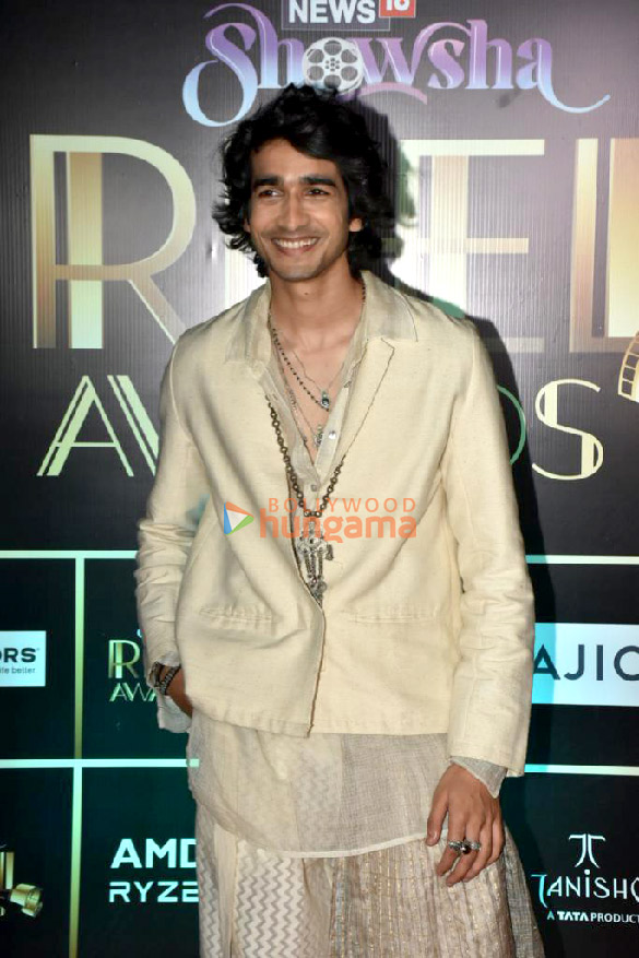 photos celebs grace the red carpet of news18 showsha reel awards 2023 12 2
