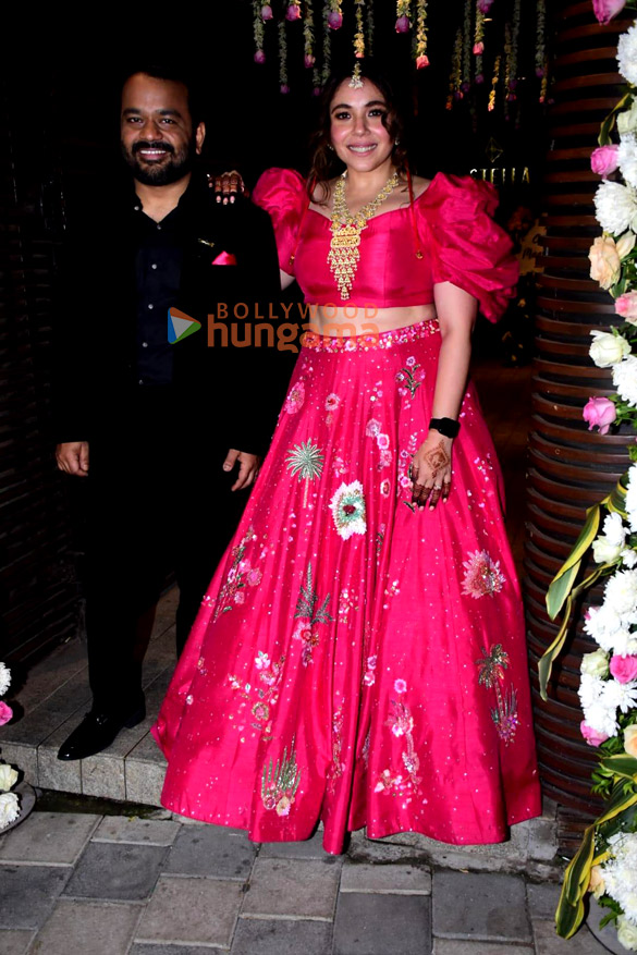 photos newlyweds maanvi gagroo and kumar varun host a post wedding bash 2