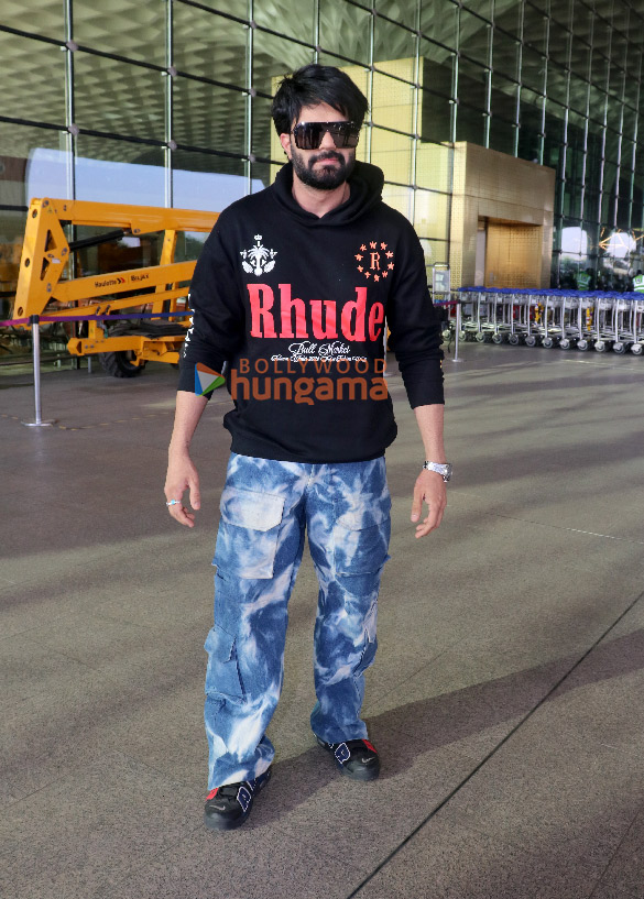 photos rakul preet singh jackky bhagnani manushi chhillar and others snapped at the airport 4
