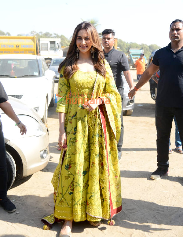 photos rakul preet singh snapped promoting her film chhatriwali 6 2