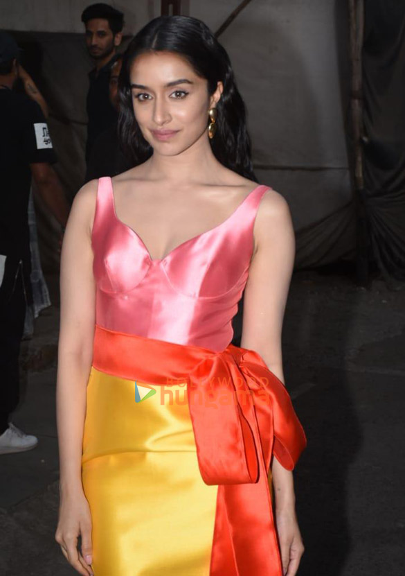 photos ranbir kapoor shraddha kapoor and anubhav singh bassi snapped promoting tu jhoothi main makkaar on the sets of the kapil sh 1
