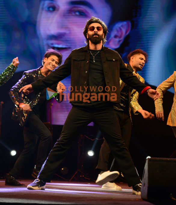 photos ranbir kapoor and pritam chakraborty snapped promoting tu jhoothi main makkaar 11