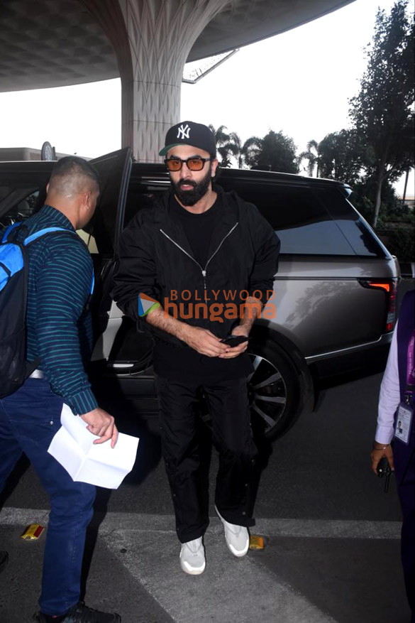 Photos: Ranbir Kapoor snapped at the airport | Parties & Events