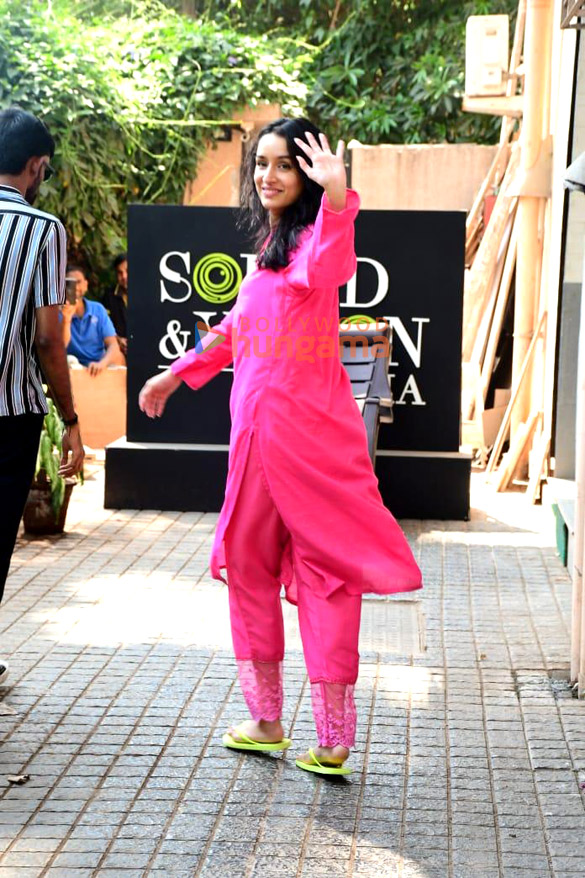 photos shraddha kapoor snapped at a dubbing studio in juhu 5 4