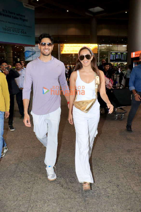 Photos: Sidharth Malhotra and Kiara Advani snapped at the airport | Parties & Events