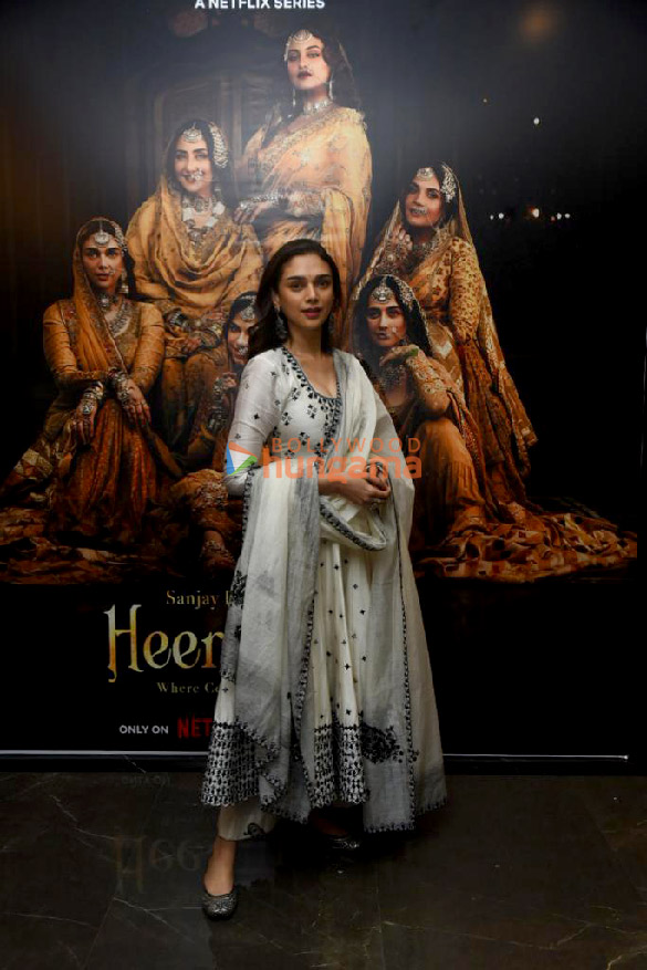 photos sonakshi sinha aditi rao hydari sanjay leela bhansali and others attend the teaser launch of their film heeramandi 7