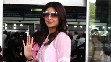 Shilpa Shetty gets clicked at the airport with husband Raj Kundra
