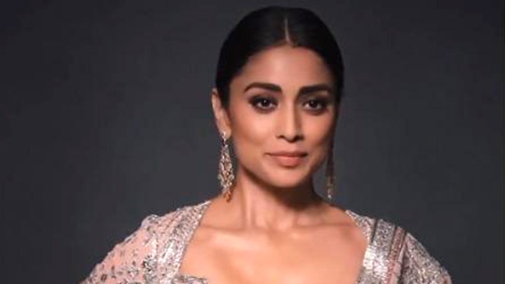 Shriya Saran is totally killing it with her dreamy looks - Bollywood ...