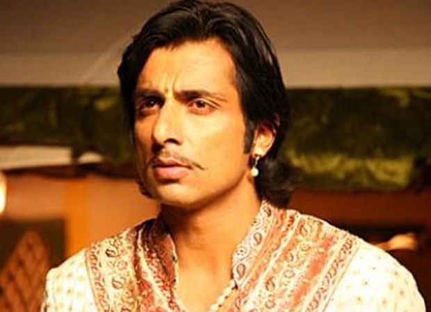 15 Years of Jodhaa Akbar: Sonu Sood gets emotional as he remembers his mother; says, “She had visited me on the sets of Jodhaa Akbar, that was the last set she visited” : Bollywood News