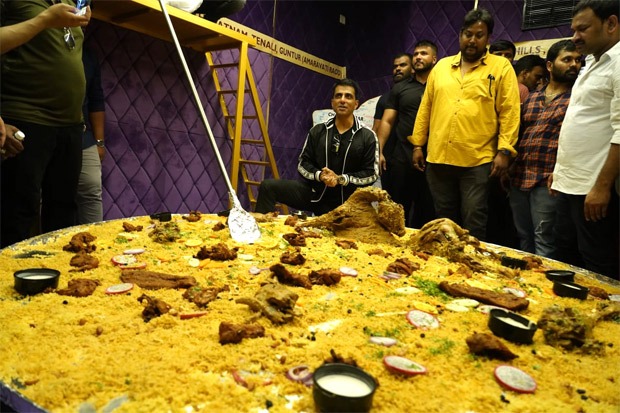 Sonu Sood launches biggest mandi plate named after him in Hyderabad, see photos Sonu Sood launches biggest mandi plate named after him in Hyderabad, see photos