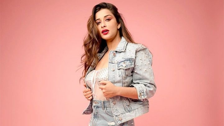 ‘My First’ with Nyra Banerjee | First Job | First Drink | First Audition