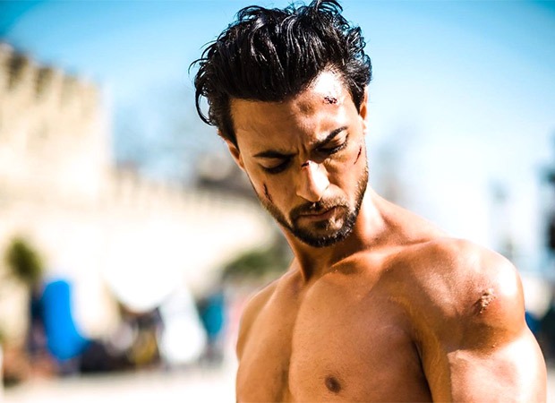 Aayush Sharma raises temperature as he shares shirtless pictures from the sets of AS04