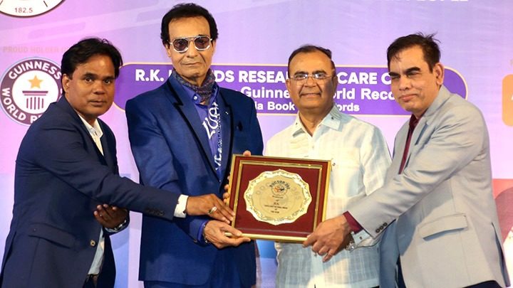 Dheeraj Kumar, Johny Lever and others attend the Free Medical Camp organised by Doctor 365