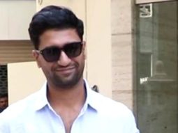 Handsome Munda! Vicky Kaushal gets clicked by paps