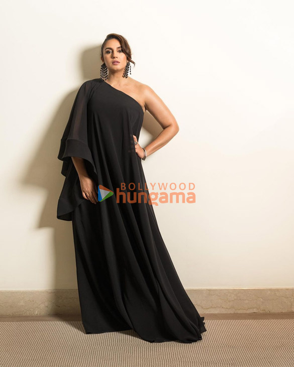 huma qureshi 2 129